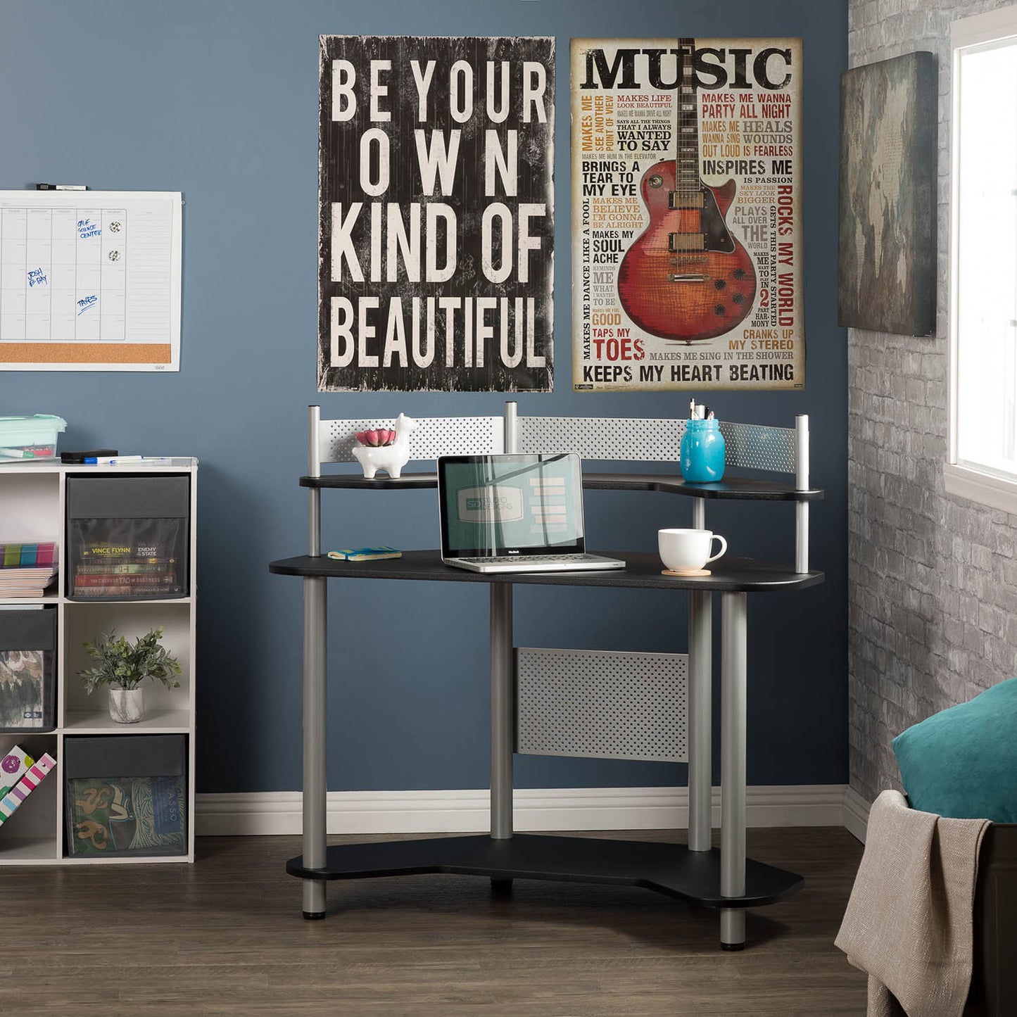 Study Corner Student Desk